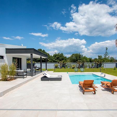 Villa Eni Medulin Sisan Heated Pool Exteriér fotografie