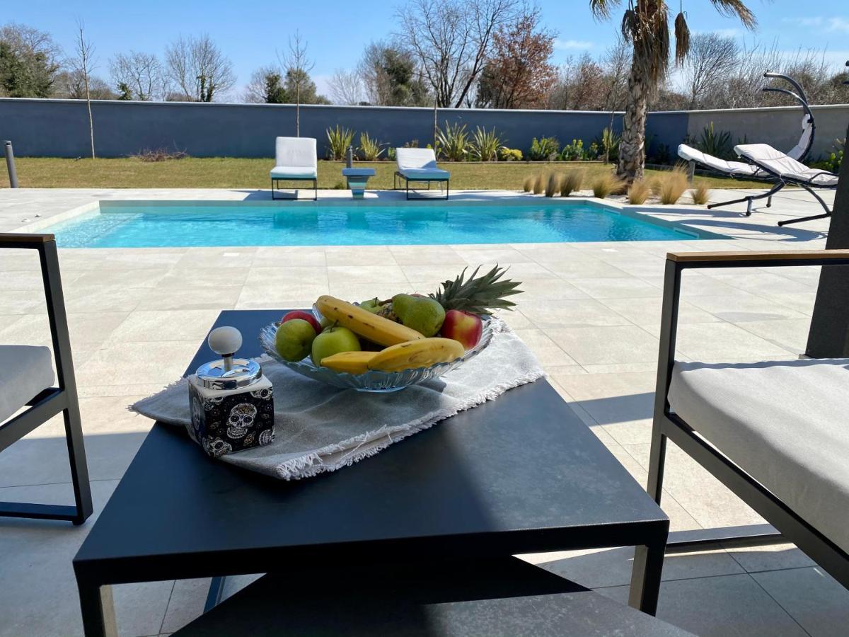 Villa Eni Medulin Sisan Heated Pool Exteriér fotografie